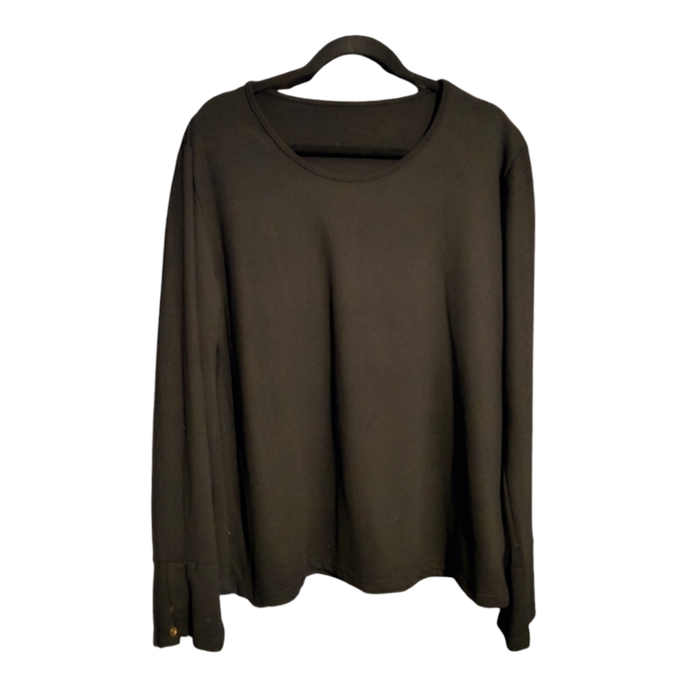 New Black plus size pullover top size 3xl=18